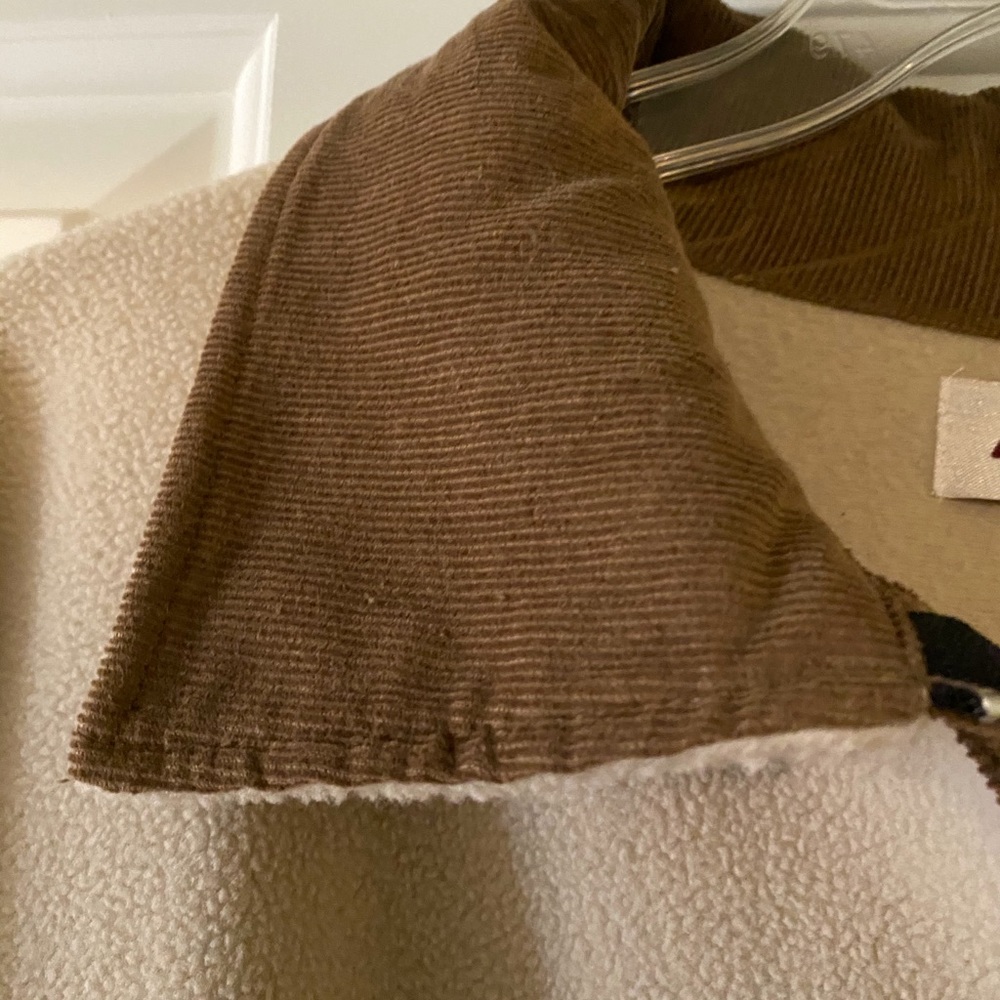 Fleece Cape - Picture 2 of 4